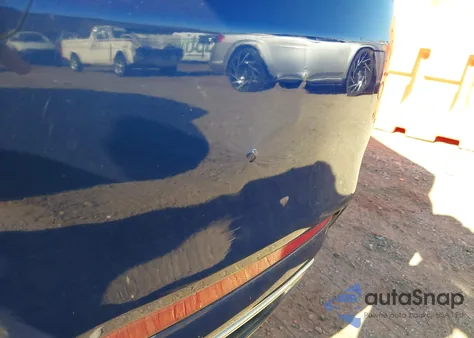 2016 Hyundai Genesis 3.8 z USA, uszkodzony, nr VIN KMHGN4JE3GU124618